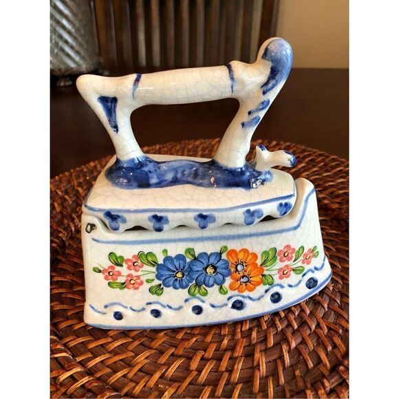 VINTAGE - 🎉HP🎉 Unique Decorative Porcelain Jewelry/Trinket BoxFrench Country - Picture 14 of 16